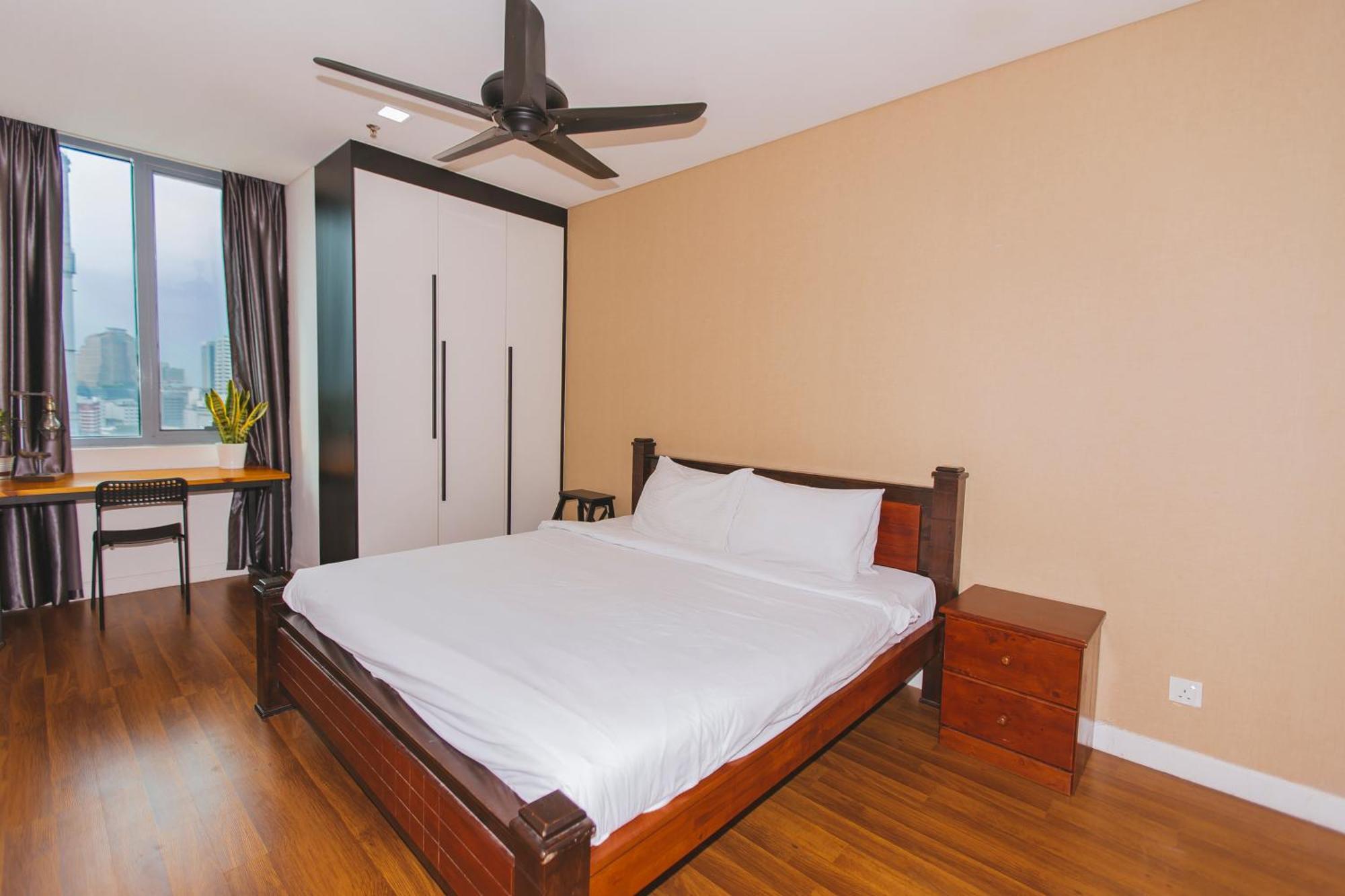 Summer Suites Klcc By Apartx Куала-Лумпур Экстерьер фото